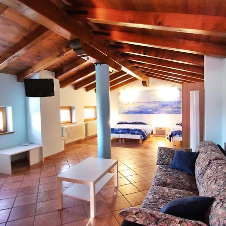 Cip & Ciop Bed & Breakfast Buia Room photo